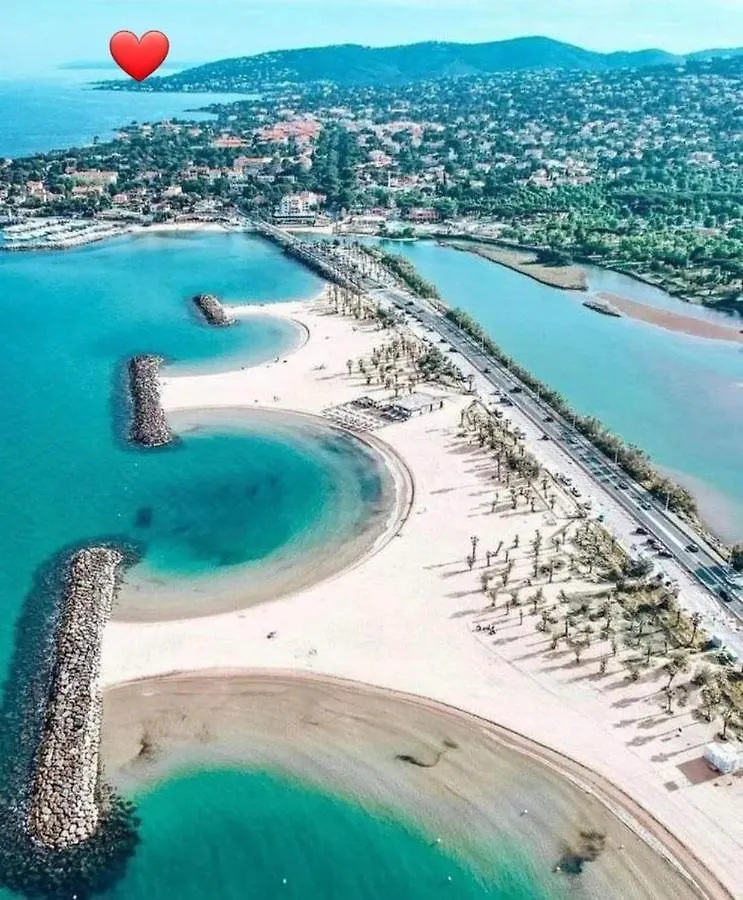Apartment Entre Mer Et Nature Saint Aygulf